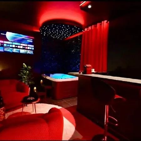 Apartment Romantique - Jacuzzi -
